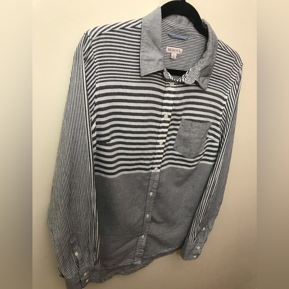 Merona Women's Cotton Button Down Gray White Striped Blouse Shirt Tunic. Size L - Picture 6 of 10